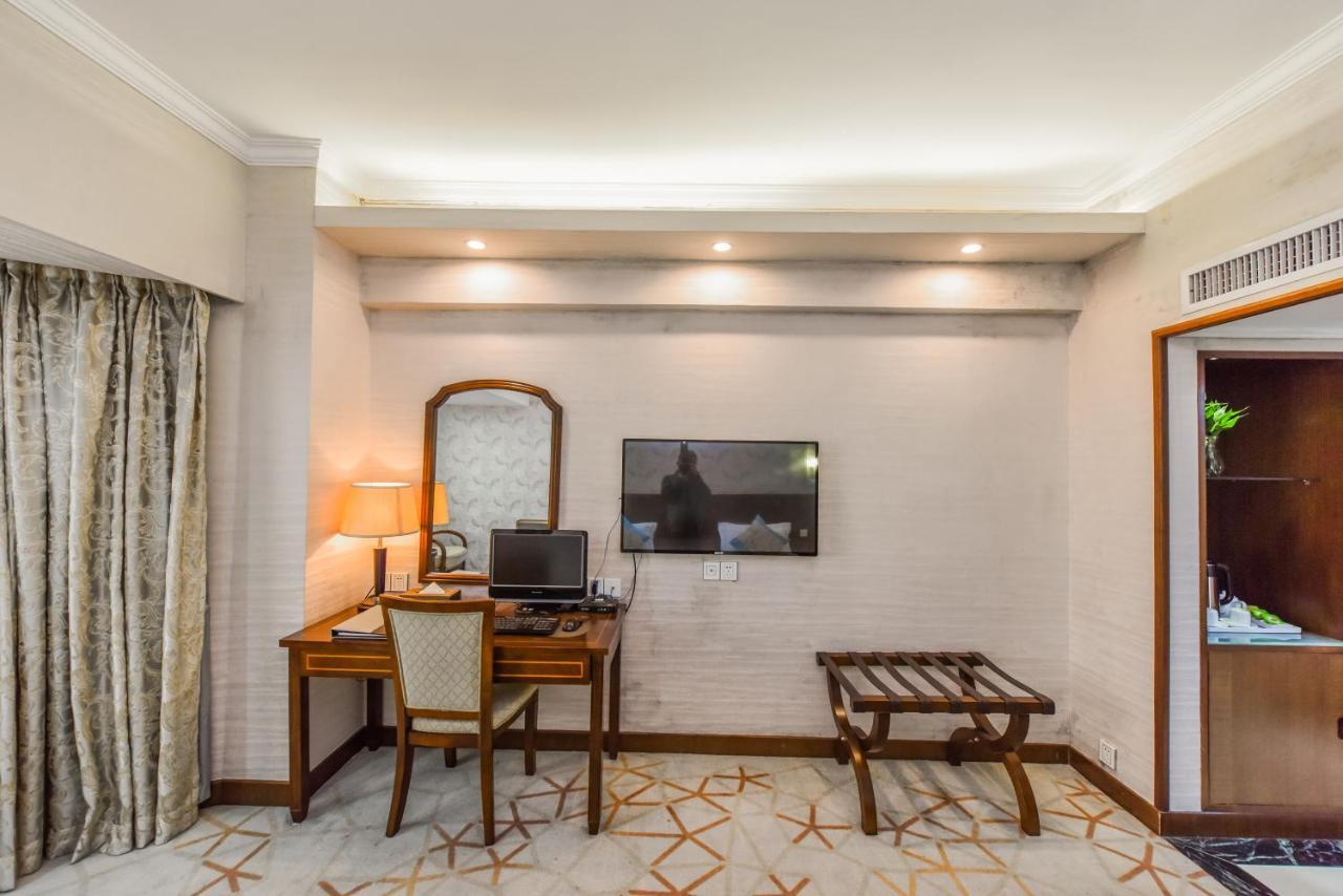 Oriental Silk Hotel Гуанджоу Екстериор снимка
