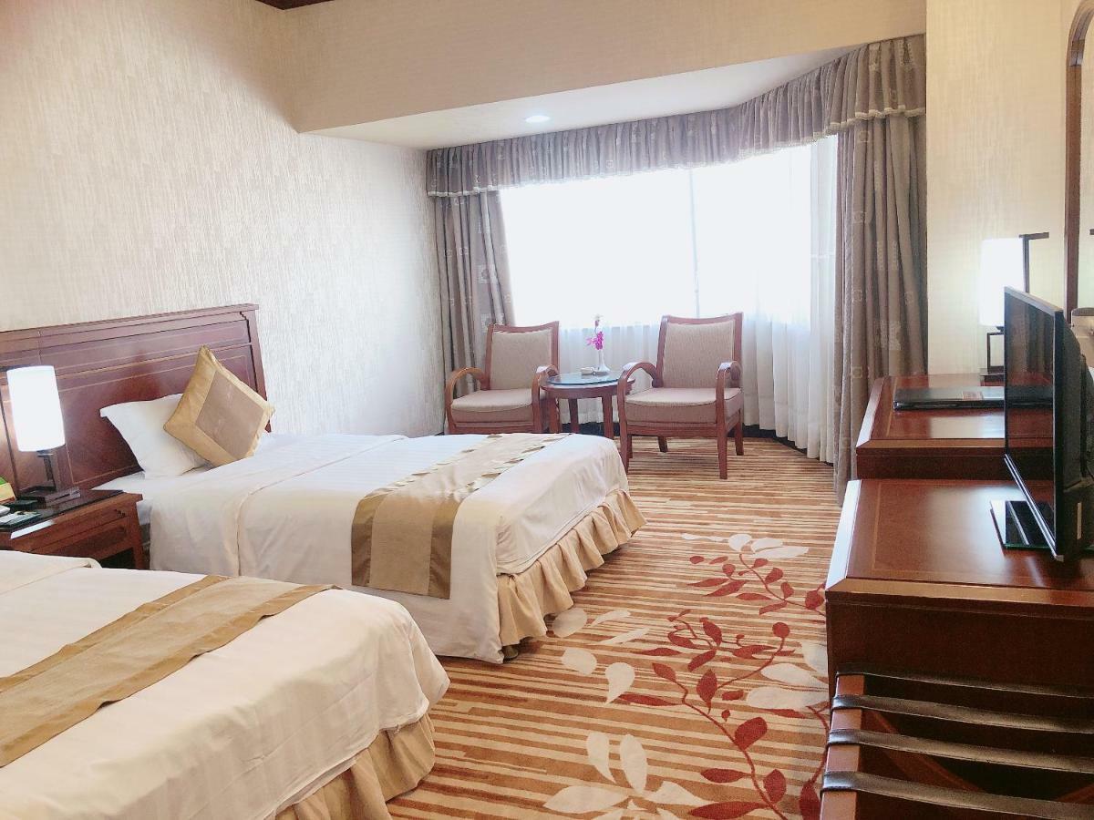 Oriental Silk Hotel Гуанджоу Екстериор снимка