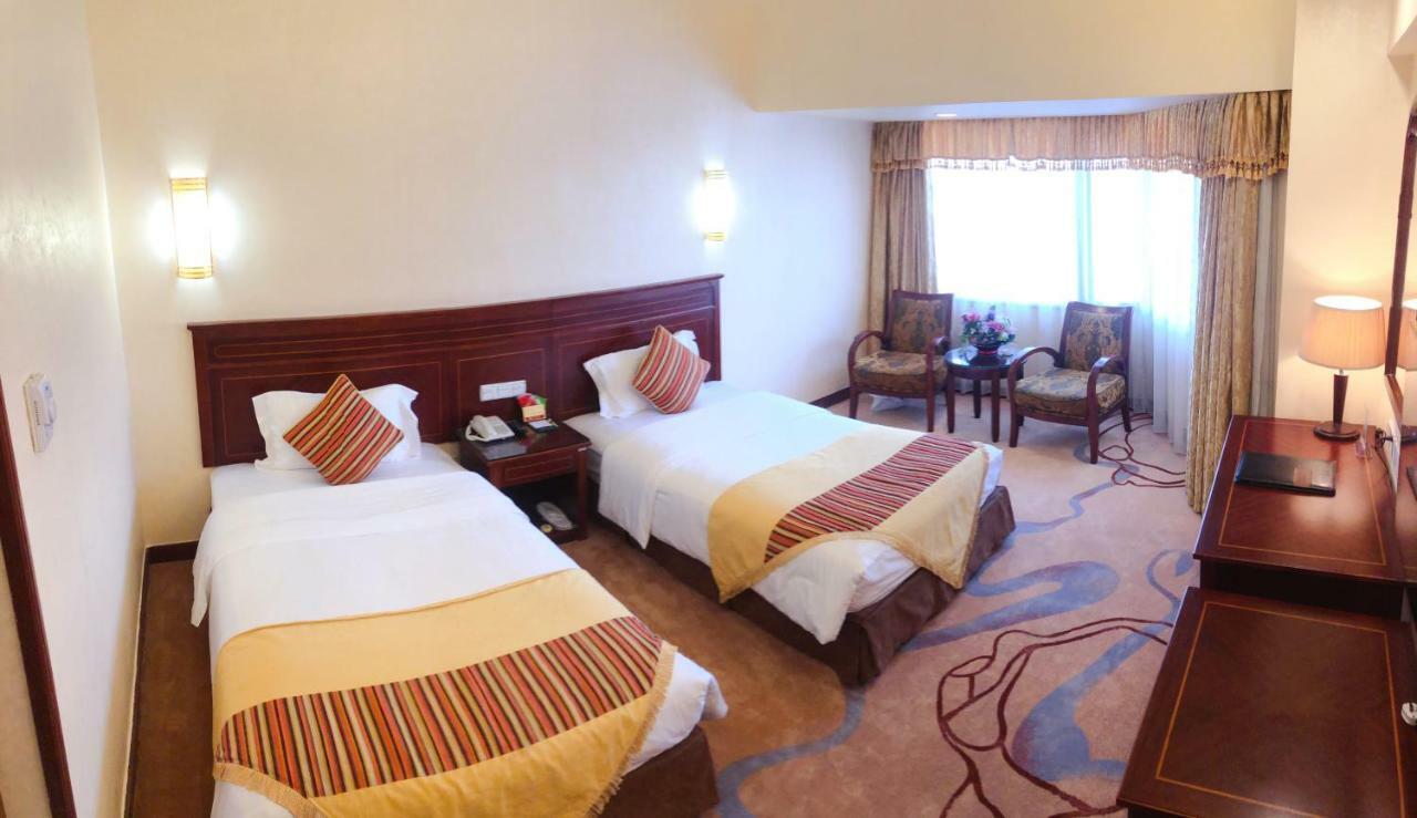 Oriental Silk Hotel Гуанджоу Екстериор снимка